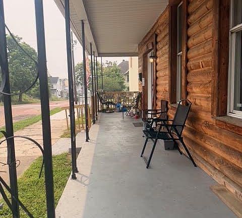 5th image of 319 Grand Ave