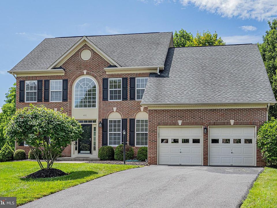 1st image of 401 Rifton Ct