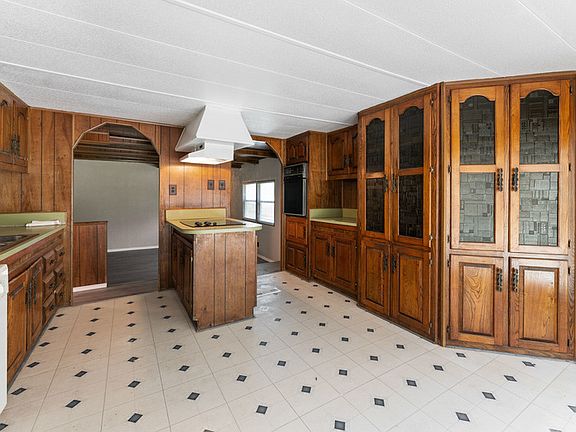 4th image of 112 Queenswood Dr