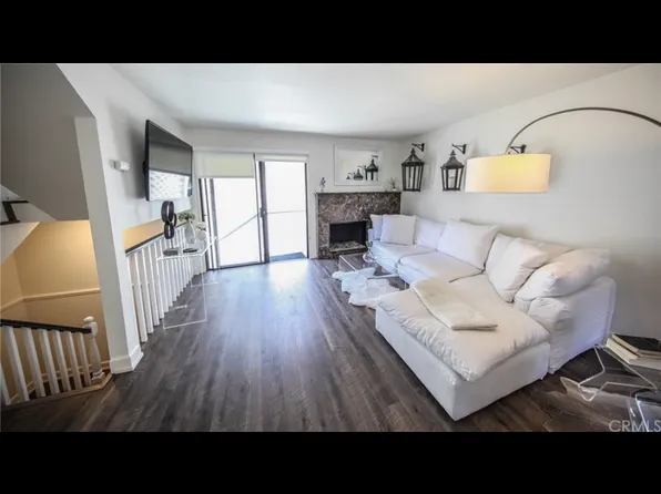 2221 Saybrook Ln, Costa Mesa, CA 92627