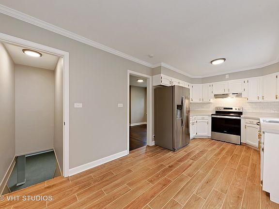 4th image of 615 N Hickory Ave