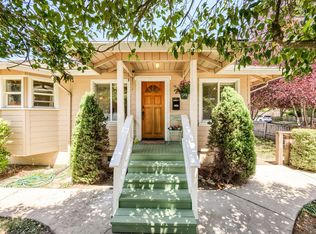 422 SE M St, Grants Pass, OR 97526