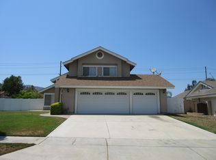 1934 Turquoise Dr, Corona, CA 92882