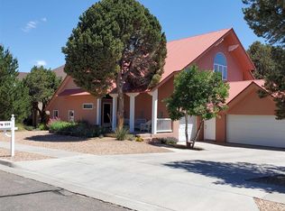 559 Brighton Loop, Los Alamos, NM 87547