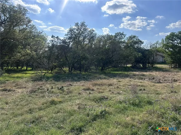 3 S Stern Ln, Morgans Point Resort, TX 76513