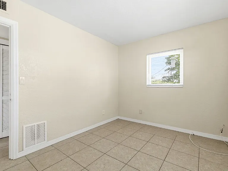 1799 Russell St S #3 — Photo 20