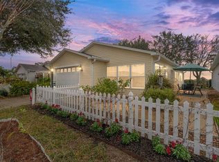 2821 Barboza Dr, The Villages, FL 32162
