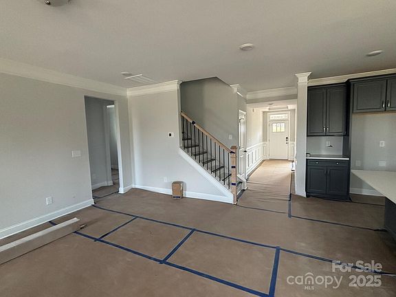 3rd image of 1409 Crooked Stick Dr