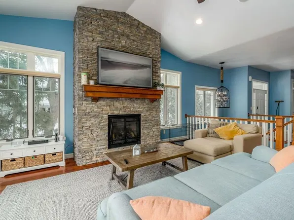 4184 Cottage Row Ct #302, Fish Creek, WI 54212