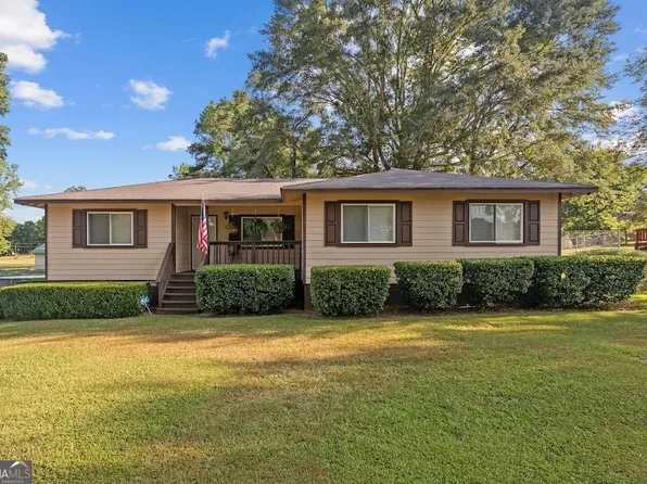 75 Eldred St, Lineville, AL 36266