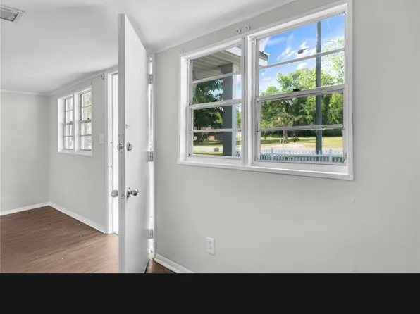 206 E Hall St, Saint Marys, GA 31558