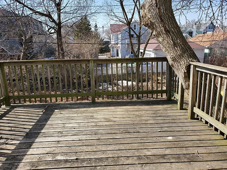 2425 N Cramer St — Photo 15