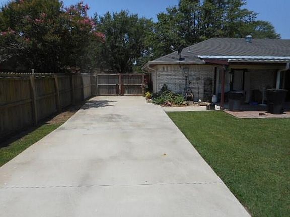 5th image of 115 Jill Ln