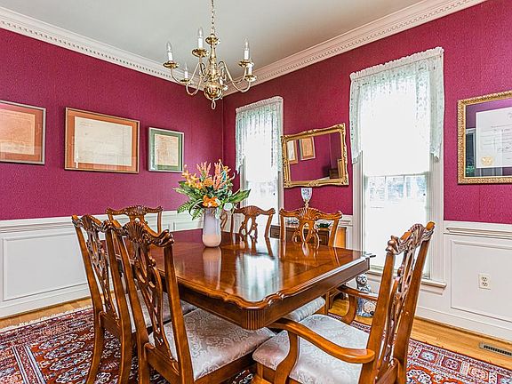 4th image of 10137 Spring Ivy Ln