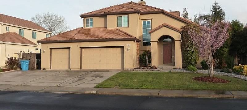 1st image of 275 Bantry Dr
