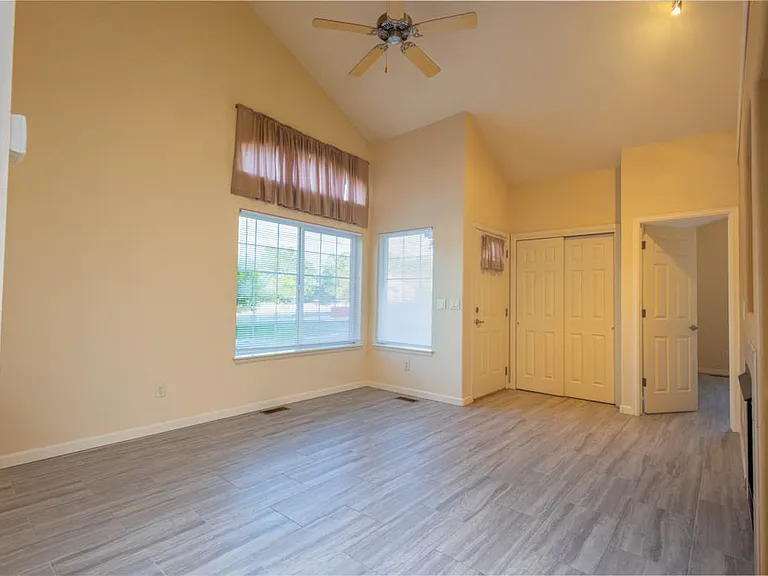 173 Lindenwood Ave — Photo 3