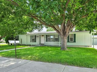404 Riggs Ave, Emmett, ID 83617