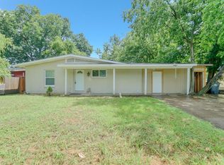 2108 Skylark Dr, Arlington, TX 76010