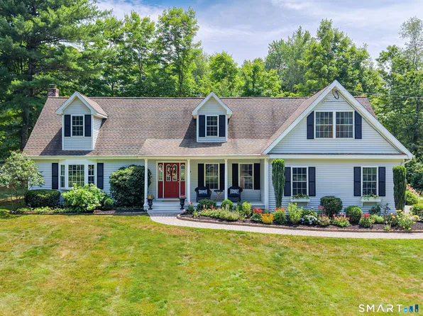 73 School Street, Avon, CT 06001