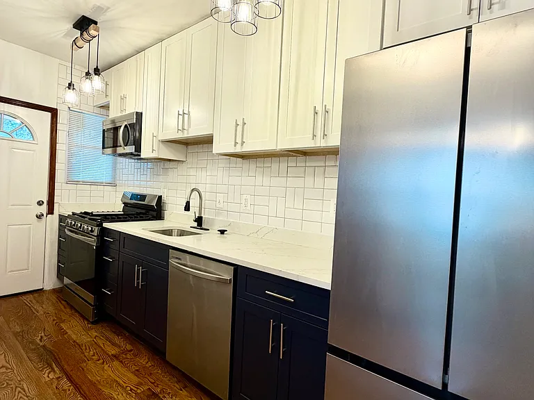 3304 N Hilton St #C — Photo 10