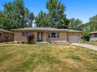 2022 Krolow St, Benton Harbor, MI 49022