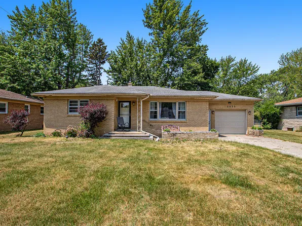 2022 Krolow St, Benton Harbor, MI 49022