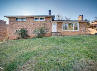 908 Fain Ave, Kingsport, TN 37660