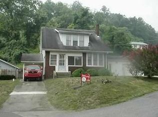 1600 N 4th St, Flatwoods, KY 41139