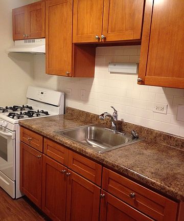 4th image of 5720 East Ave APT 1E