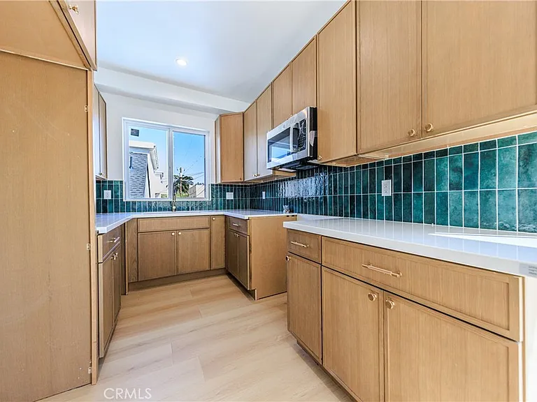 2426 S West View St #C — Photo 21