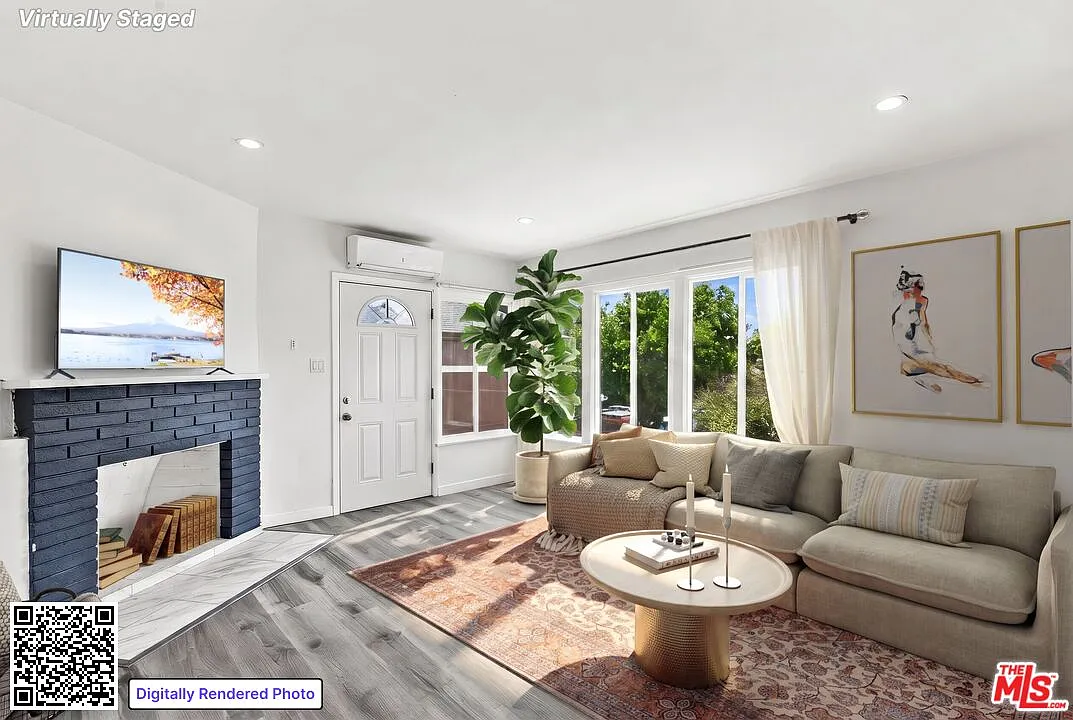 2 bed, 1.0 bath, 875 sqft, $2,695 — Photo 1