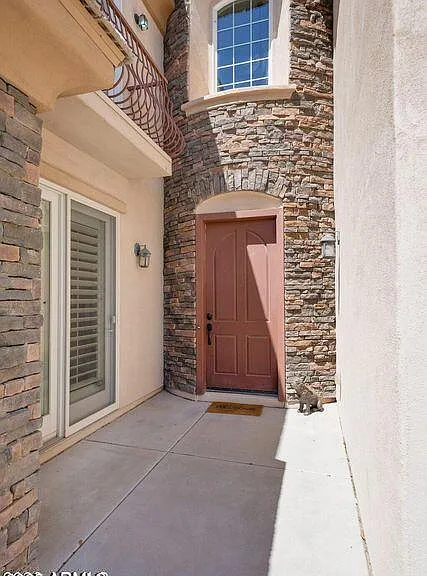 4590 E Waterman St — Photo 3