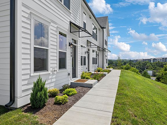 2nd image of 100 Stella Dr