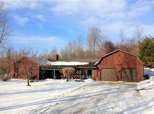 12090 Auburn Rd, Chardon, OH 44024