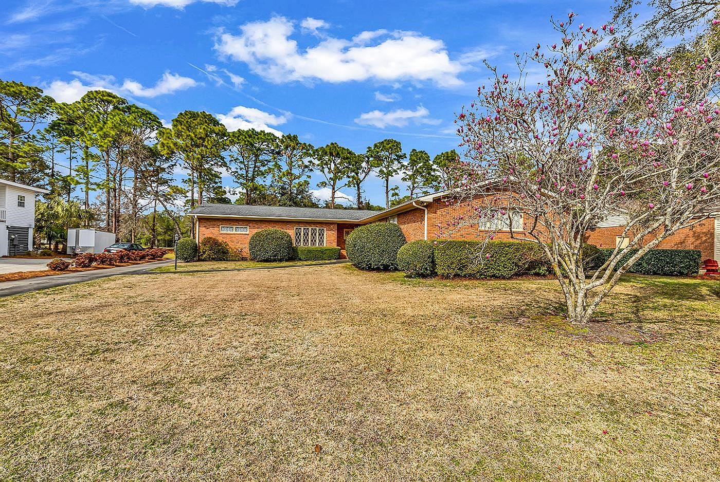 98 Forest Loop #Litchfield Country Club