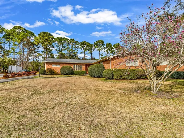 98 Forest Loop #Litchfield Country Club, Pawleys Island, SC 29585