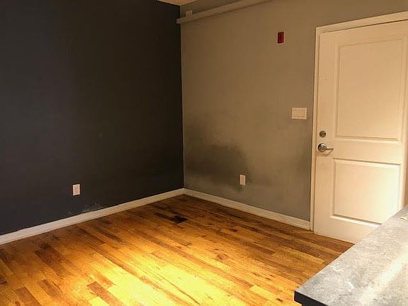 3rd image of 531 N Budd St APT 3C