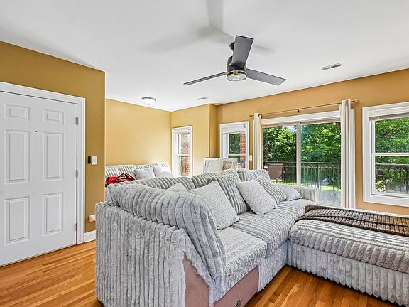 3rd image of 6526 S Kimbark Ave #2S