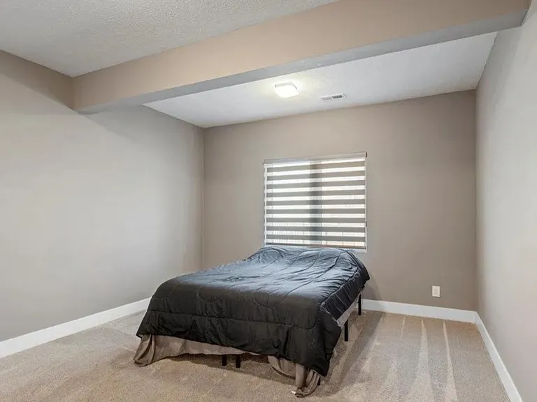 2602 Fountain Cir — Photo 25