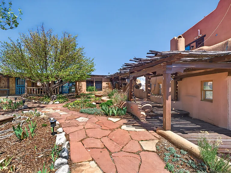 73 Sugar Ln — Photo 24