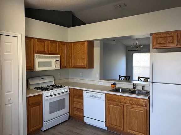 4th image of 13109 Baneberry Ct