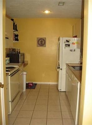 5th image of 2 Whittier Ln