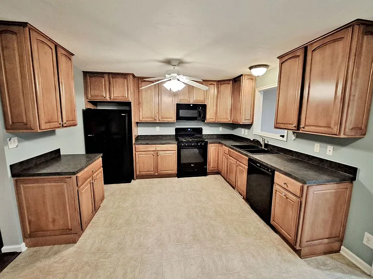 417 Debbi Ct — Photo 9