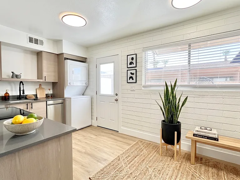 Villas on Holly — Photo 6