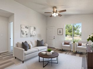 573 W Chamberlain Dr, Kanab, UT 84741