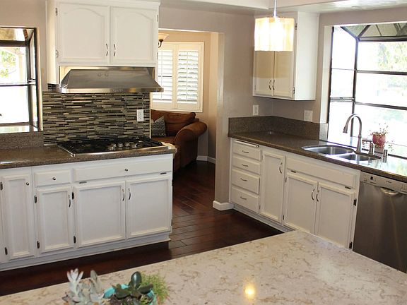 2nd image of 5537 Lesa Rd