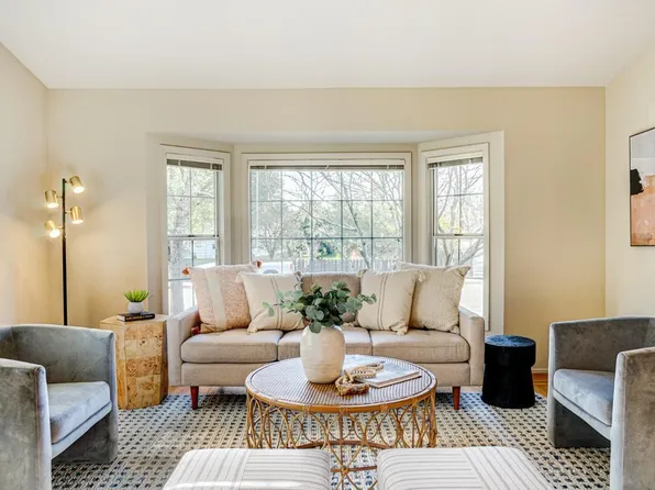 310 Greens Drive, Healdsburg, CA 95448