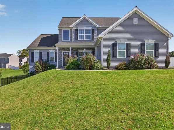 2031 Ranch Ave, Lebanon, PA 17042