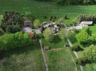 17 Hollow Brook Rd, Tewksbury Twp, NJ 07830