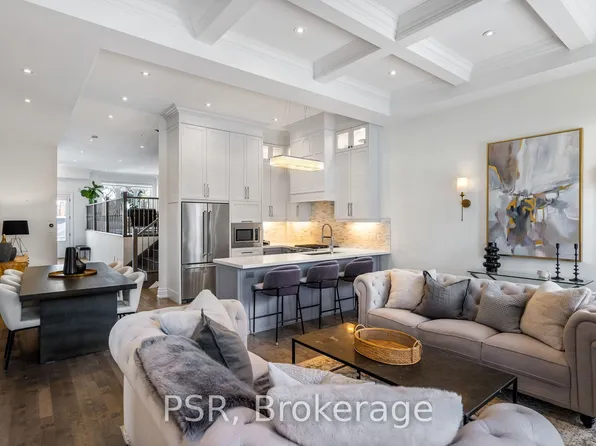 8 Willowbrook Rd, Toronto, ON M8Z 4A7